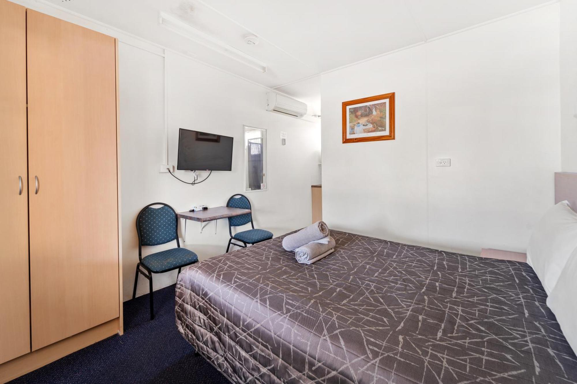 Tally Ho Motor Inn Tenterfield Bagian luar foto