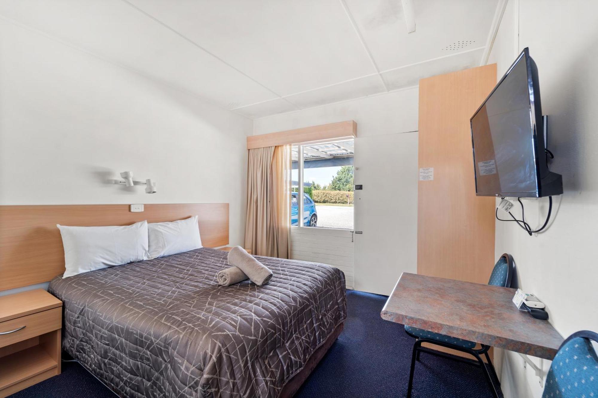 Tally Ho Motor Inn Tenterfield Bagian luar foto