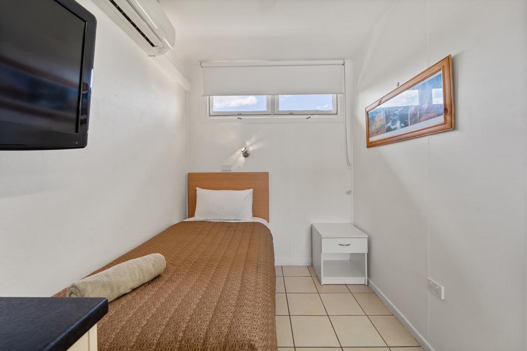 Tally Ho Motor Inn Tenterfield Bagian luar foto